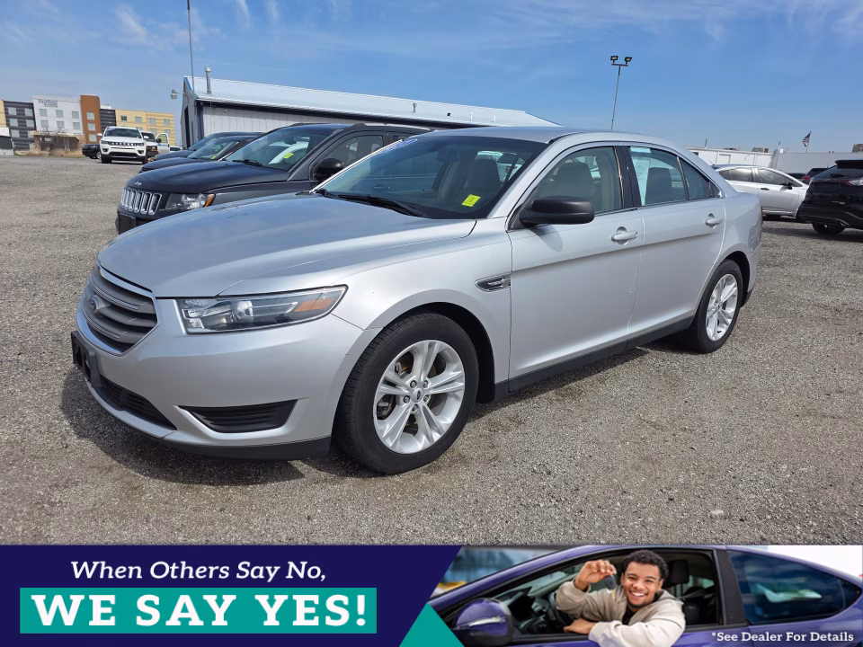2017 Ford Taurus SE FWD's photo